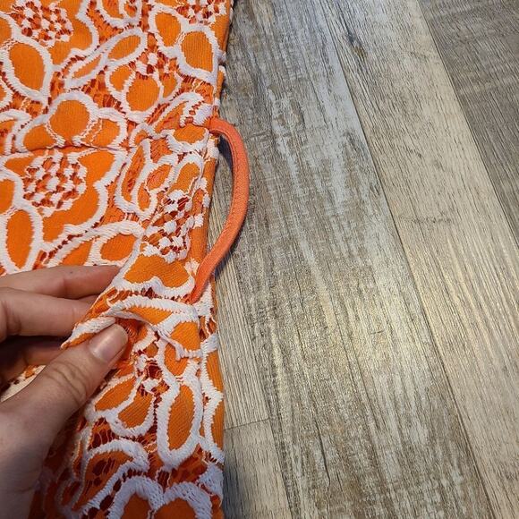 Rue21 lace orange and white floral all over tube top belt not included size M - Picture 3 of 8